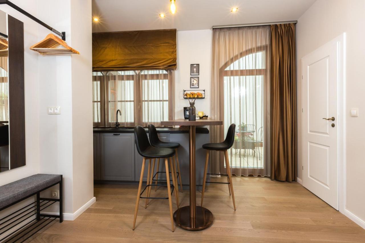 Apaca 30 **** Apartment